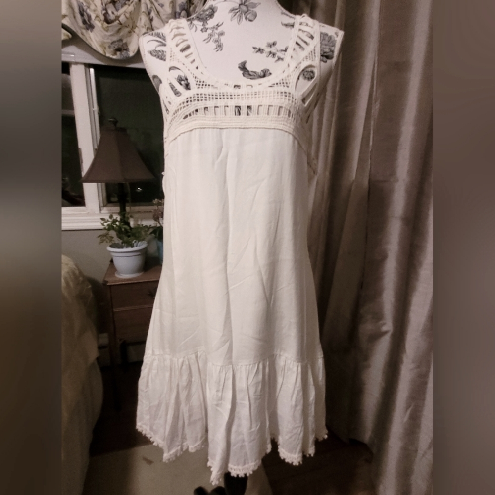 Solitair swim lace cover up sz s